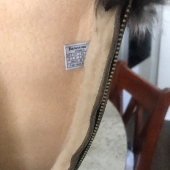 Bear paw knee-high lined snow boots. - Picture 4 of 5